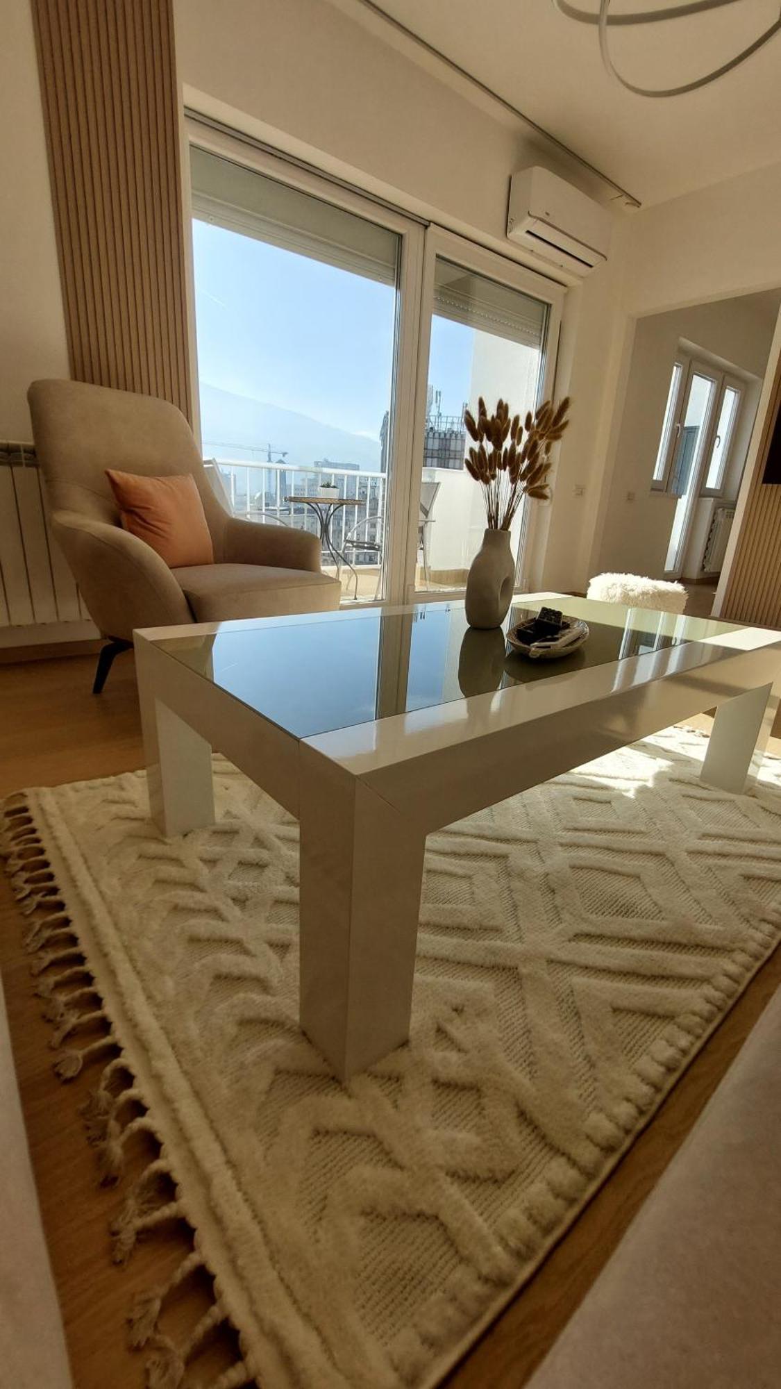 Mina Modern & Cozy Apartment Main City Square Gtc Skopie Exterior foto