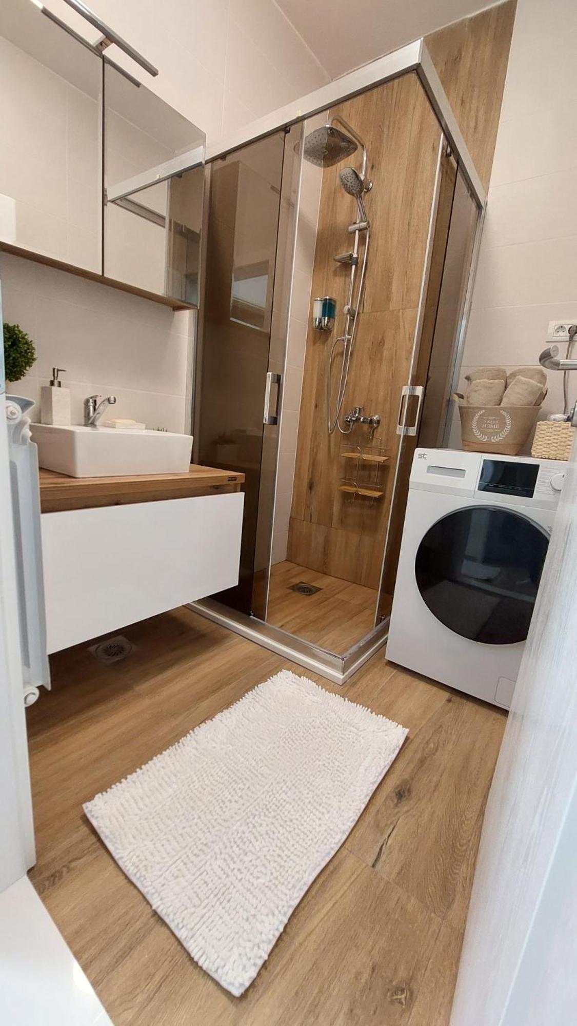 Mina Modern & Cozy Apartment Main City Square Gtc Skopie Exterior foto
