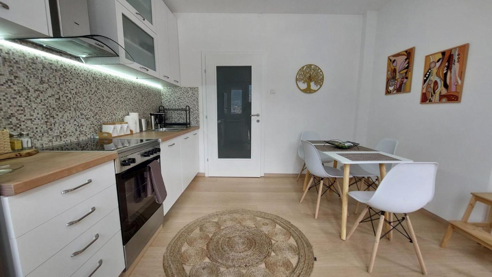 Mina Modern & Cozy Apartment Main City Square Gtc Skopie Exterior foto