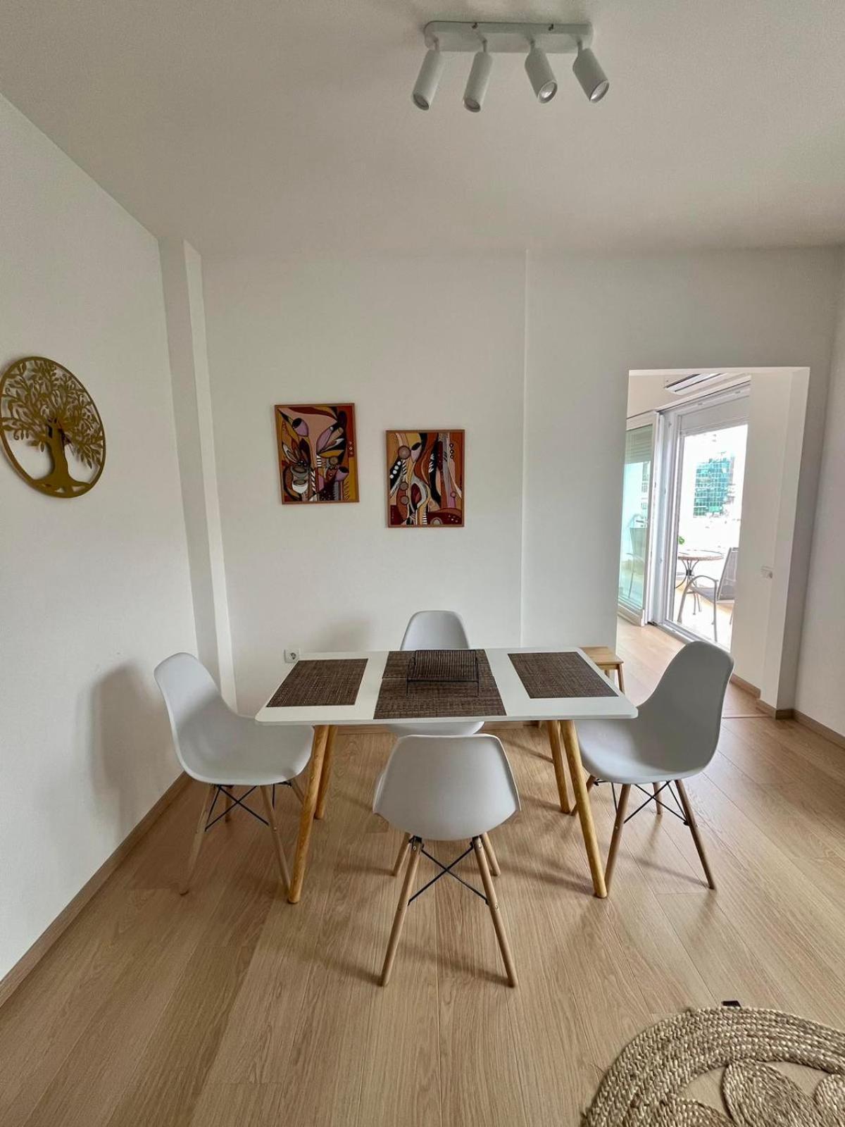 Mina Modern & Cozy Apartment Main City Square Gtc Skopie Exterior foto