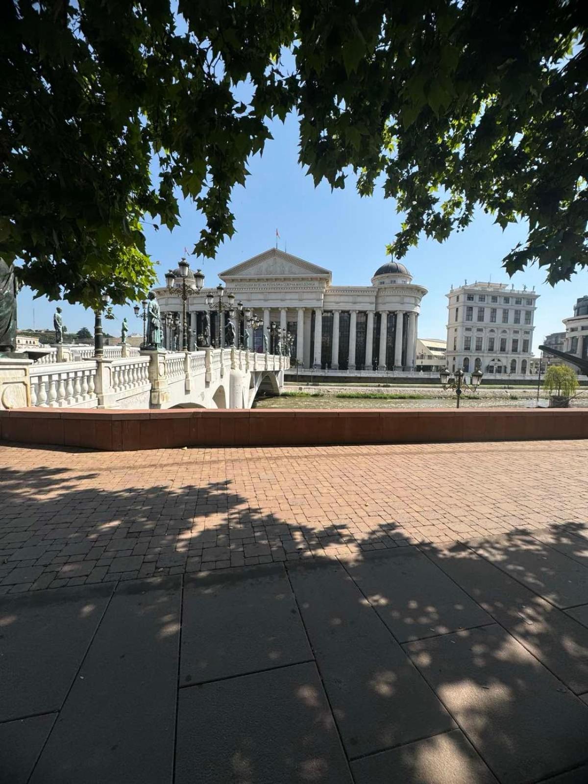 Mina Modern & Cozy Apartment Main City Square Gtc Skopie Exterior foto